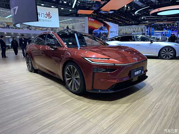 2025广州车展：广汽丰田铂智7亮相 搭华为鸿蒙座舱 20万级产品