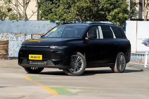 6座家用SUV？2.5K大屏+华为HiCar，续航1095km有多香